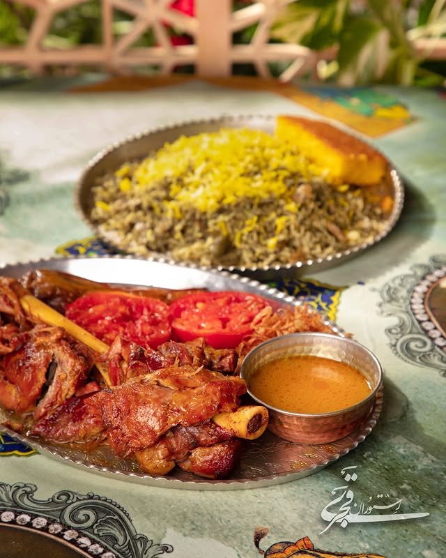 غذای رستوران قجری