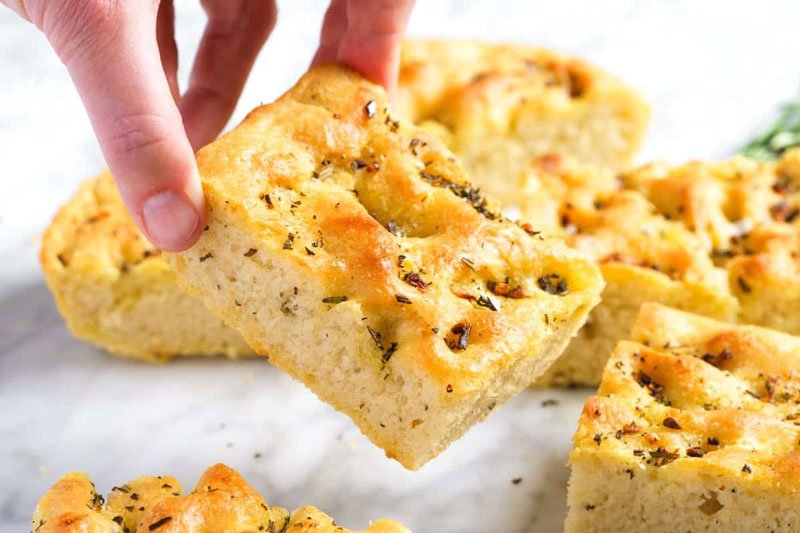 نان فوکاچیا (Focaccia Bread)