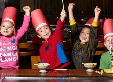 روش‌های سرگرم کردن کودکان در رستوران و فست‌فود