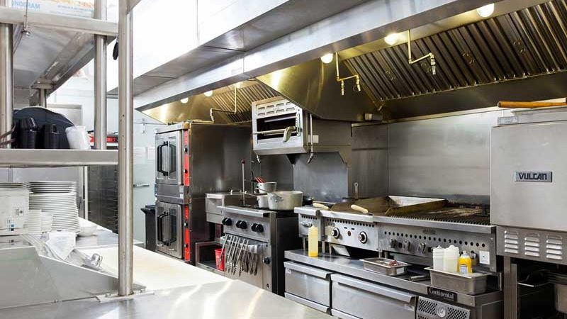 ایمنی و سلامتی غذا در آشپزخانه‌های صنعتی