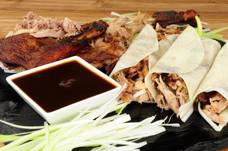 پنکیک با اردک پکنی (Pancakes with Peking duck)چین