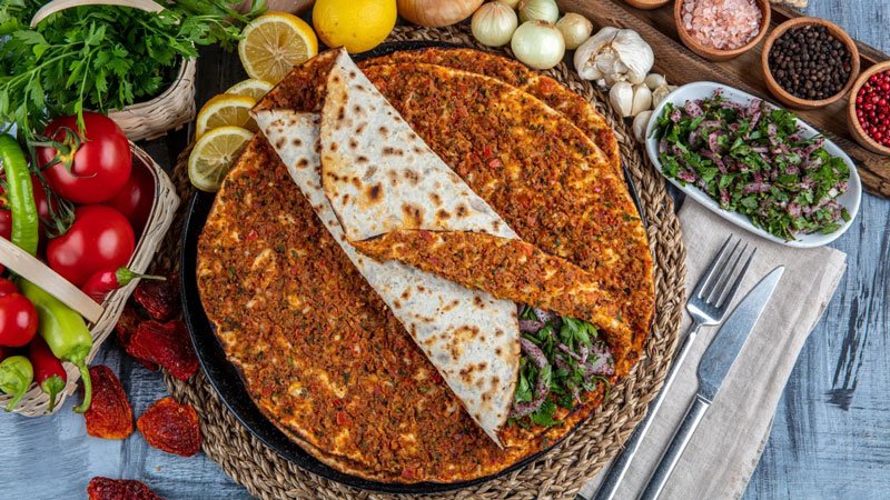 لاهماجون (Lahmacun)
