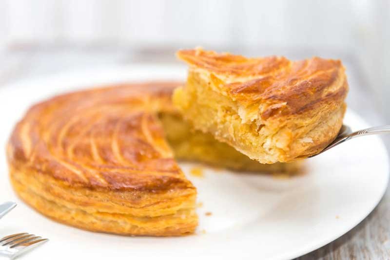 پیتیویه: شاهکار خمیر هزارلا و مغز بادام (Pithiviers)