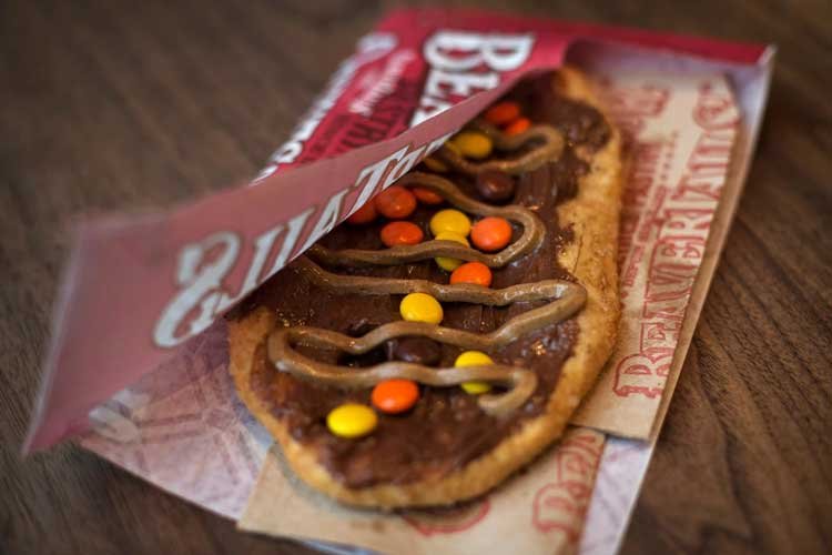 شیرینی بیور (BeaverTails)